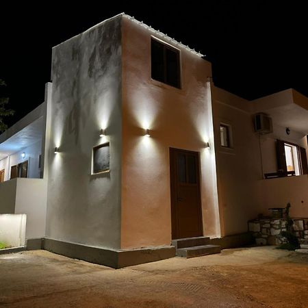 Vila Golden Sand Ksamil Bagian luar foto