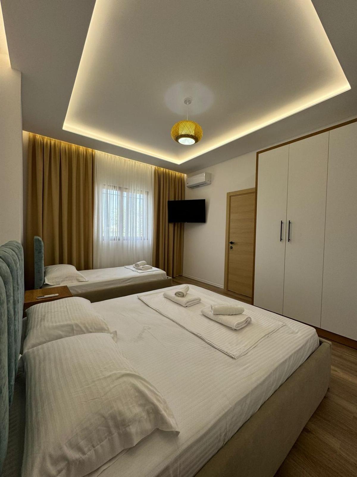 Vila Golden Sand Ksamil Bagian luar foto