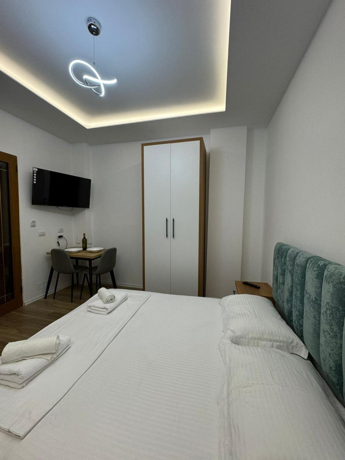 Vila Golden Sand Ksamil Bagian luar foto