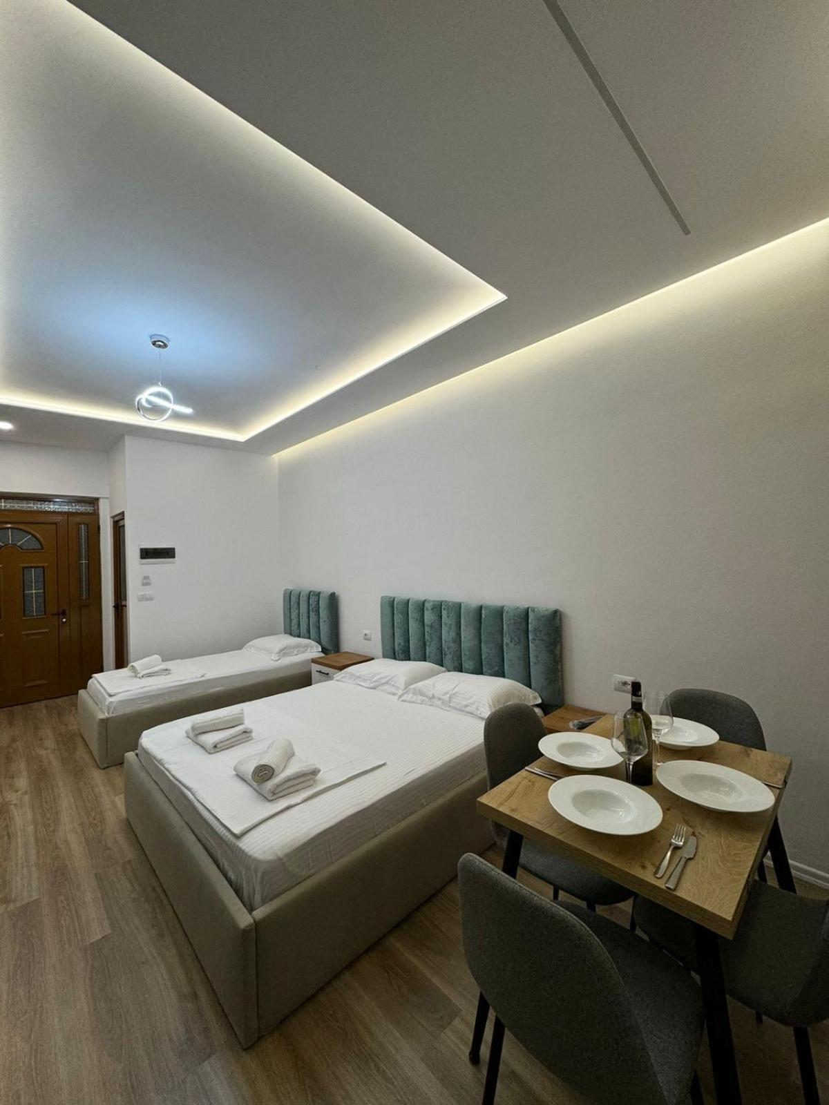 Vila Golden Sand Ksamil Bagian luar foto